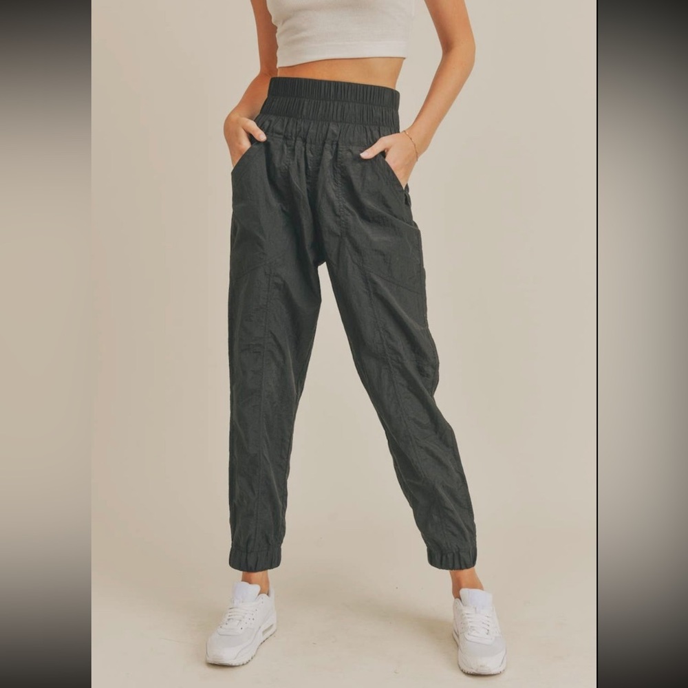Loosen Up High Rise Joggers - Black